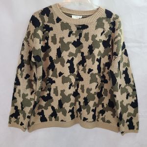 Dress Up Women's (XL?) Green/Black, Beige Camo Pullover Sweater